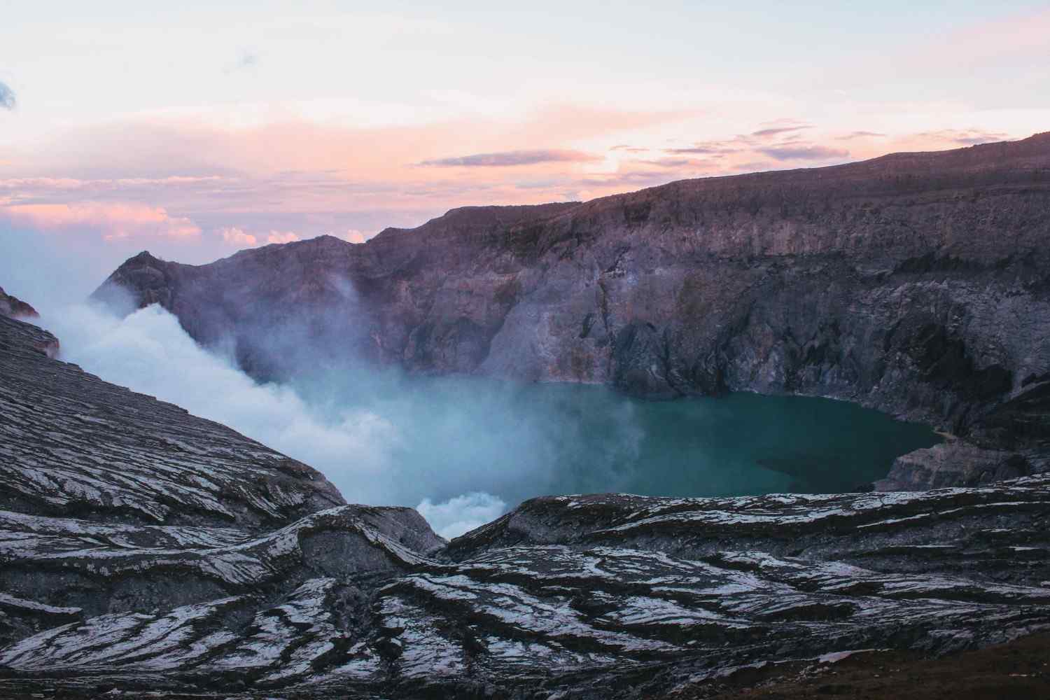 wisata kawah ijen banyuwangi bersama Explore Jaca Tour